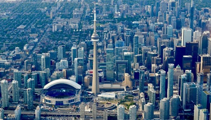 toronto-2428518_640